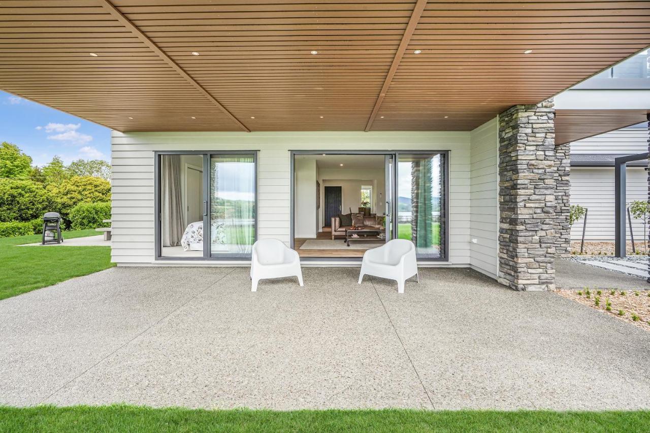 Lakeside Karapiro Downstairs Apartment Cambridge Ngoại thất bức ảnh