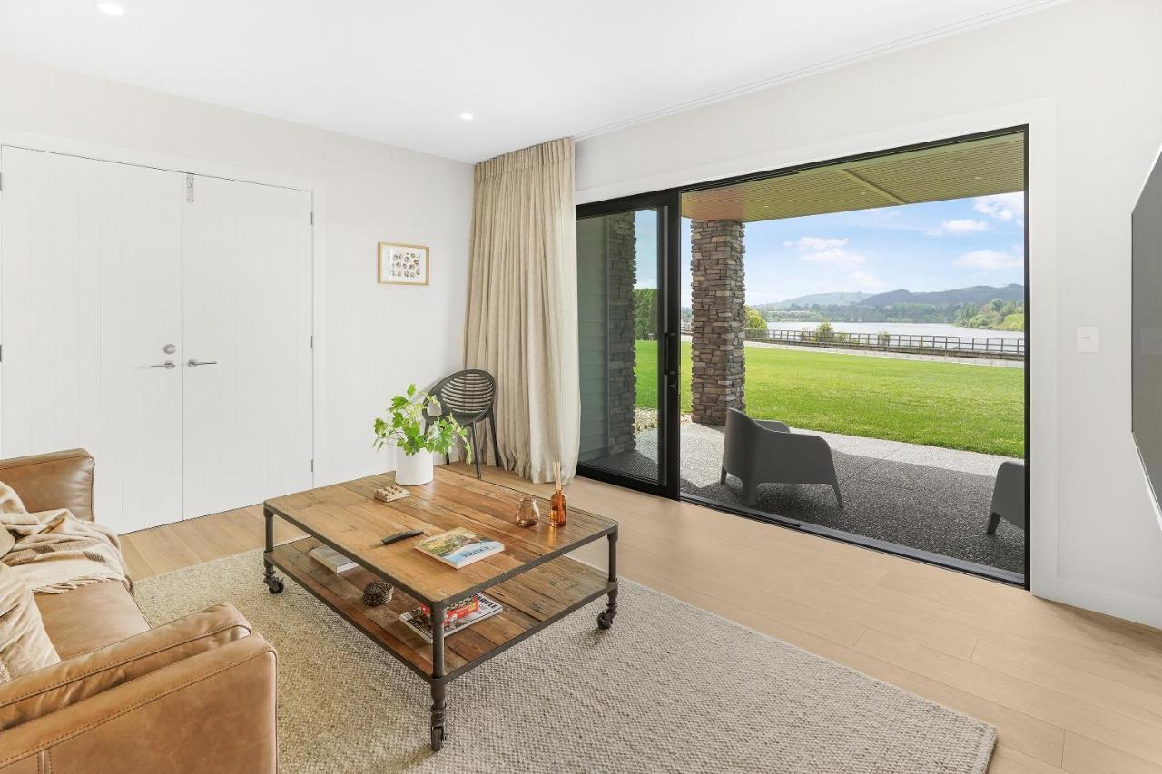 Lakeside Karapiro Downstairs Apartment Cambridge Ngoại thất bức ảnh